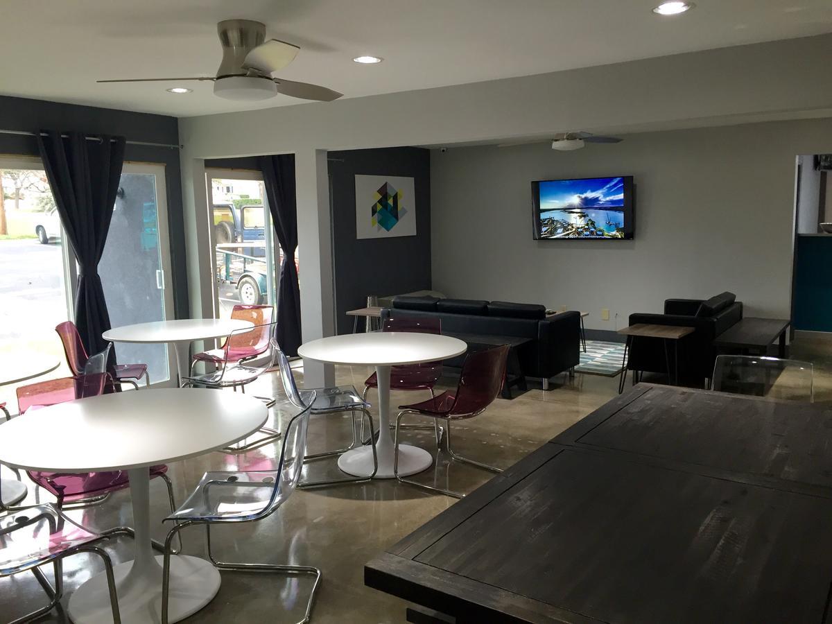 Aae Austin'S Travelodge 외부 사진
