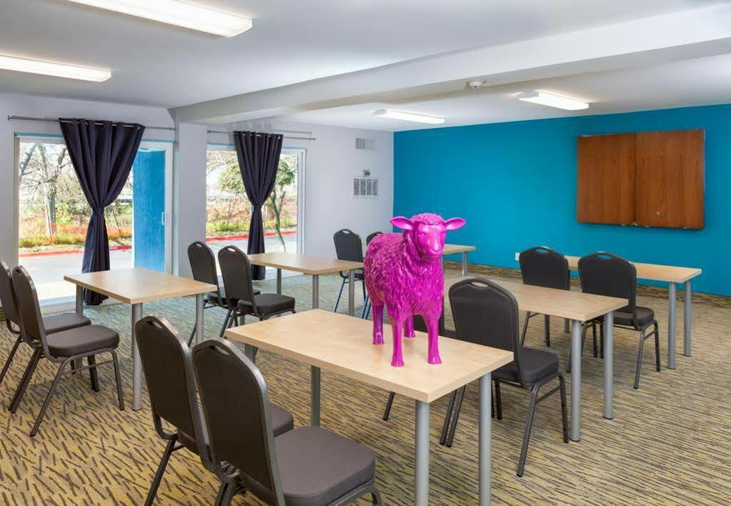 Aae Austin'S Travelodge 외부 사진
